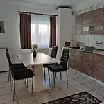 Katalin Apartmanhaz