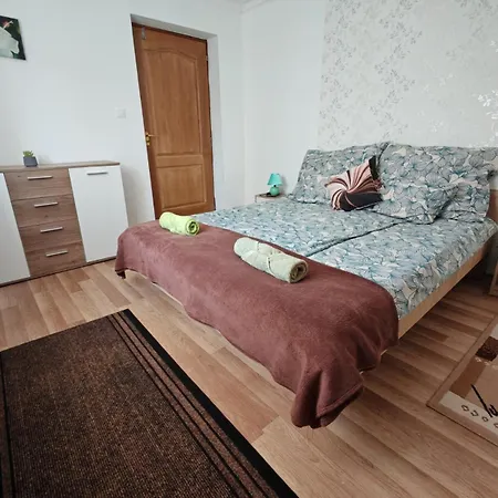 Katalin Apartmanhaz アパート *